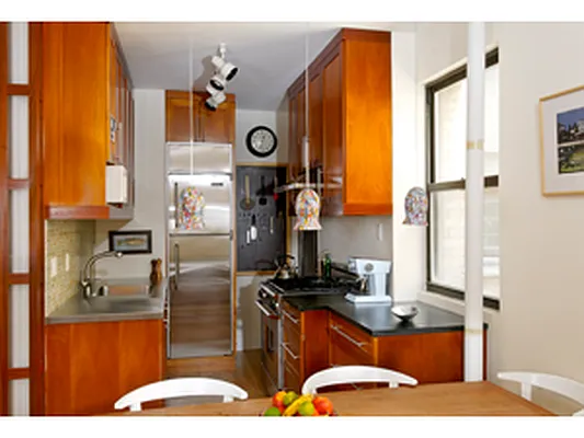Sold by Corcoran | media 6