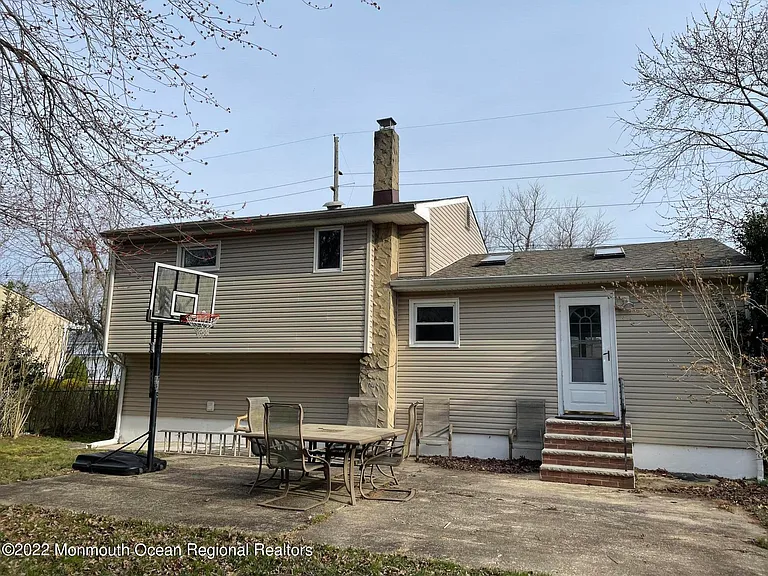 1116 Darlene Ave — Photo 16