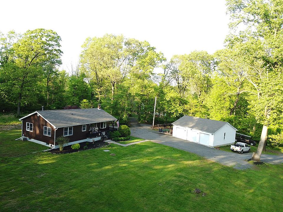 1st image of 16 Biggs Ln
