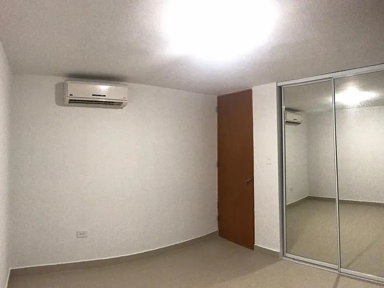 Large Bedroom with Closet and AC