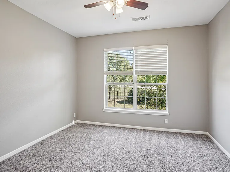 Bridford Lake Apartments — Photo 7