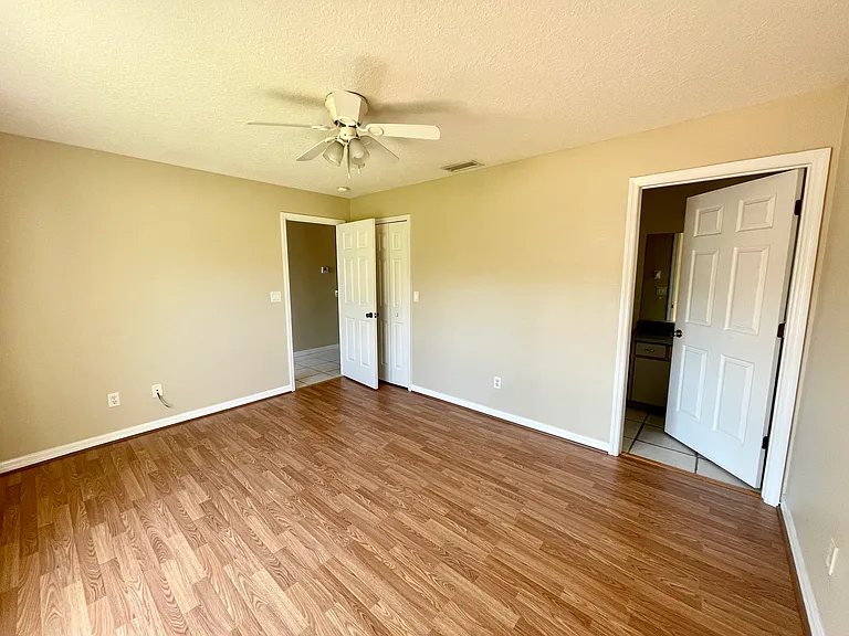 17 Fanshawe Ln #B — Photo 8