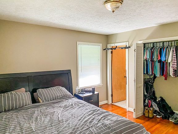 3rd image of 3506 Catherine St