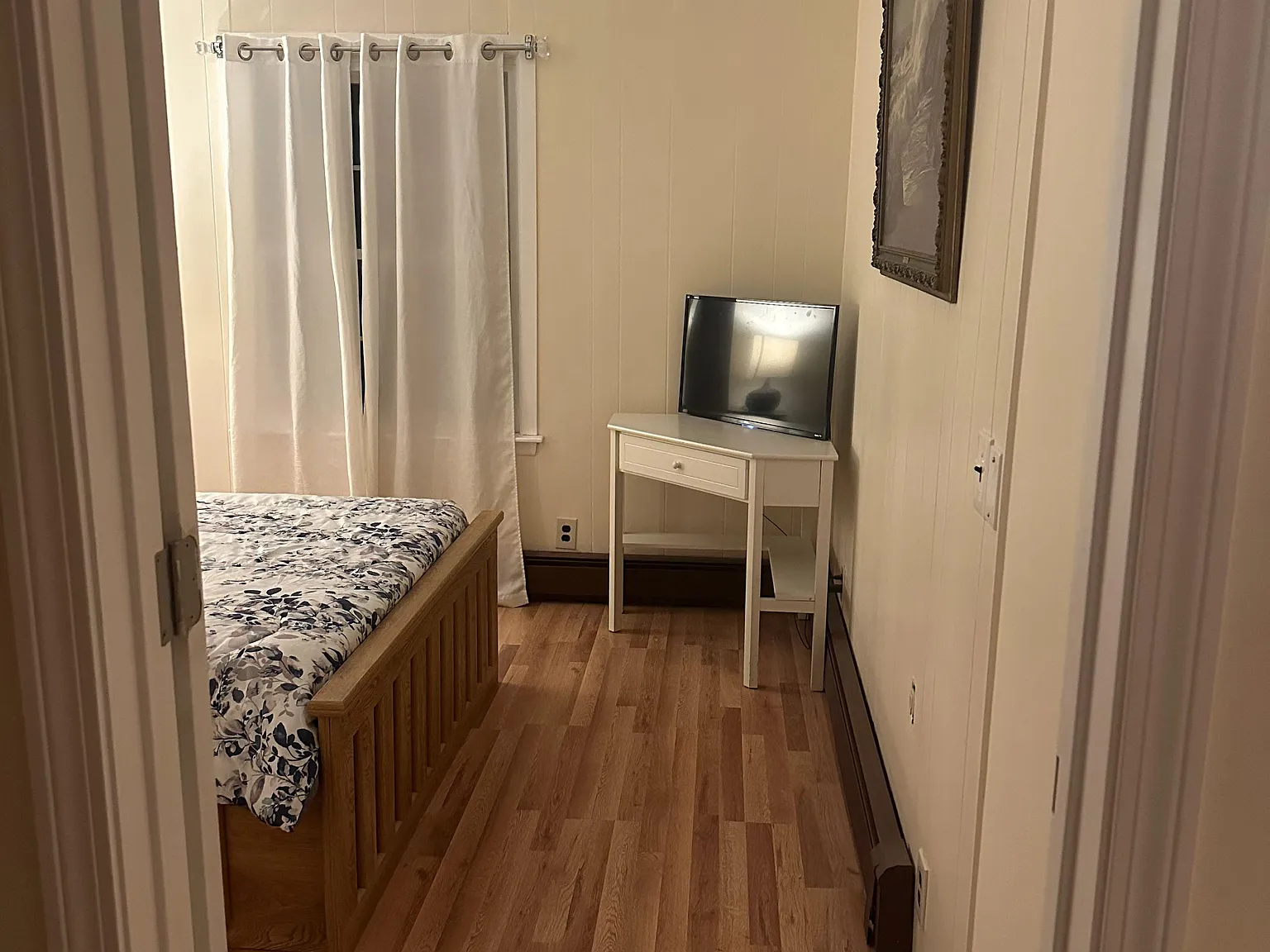 2 bed, 2.0 bath, 2840 sqft, $1,594 — Photo 2