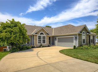 13670 Wagon Pass Rd, Platte City, MO 64079