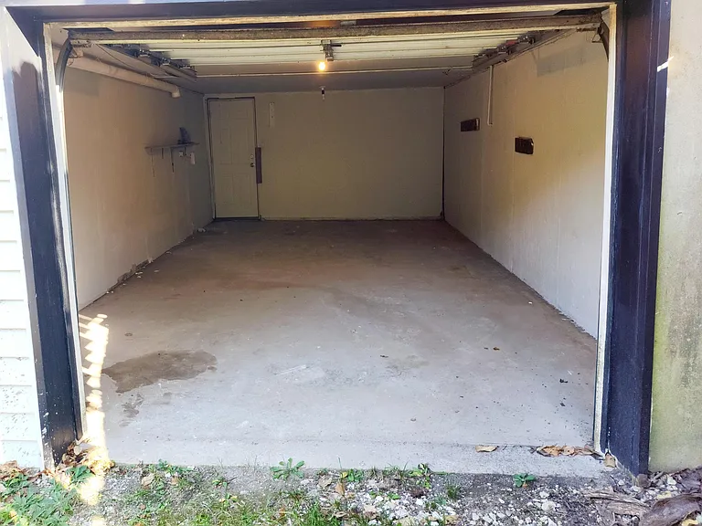 2526 Gravois Rd #C — Photo 14