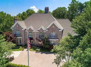 14 Ballantrae Ct, Saint Louis, MO 63131