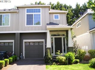 1274 SE Roundelay St, Hillsboro, OR 97123