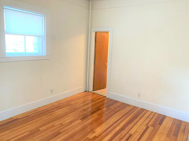 381 Harvard St #2 — Photo 5