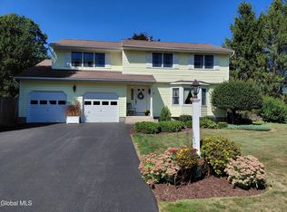 22 Skaarland Dr, Burnt Hills, NY 12027