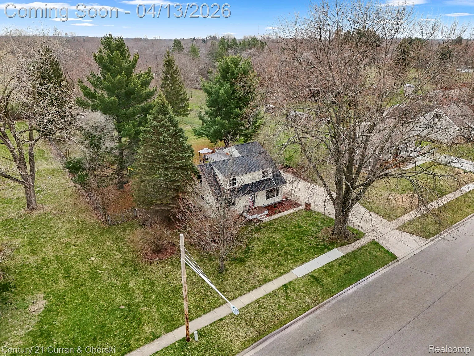 502 Cairns St photo 1