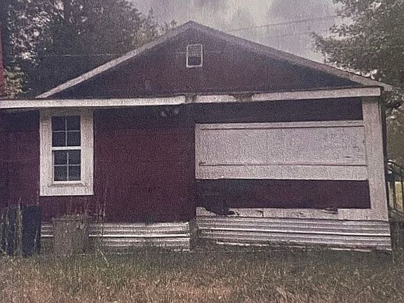 2nd image of 216 New Hope Rd