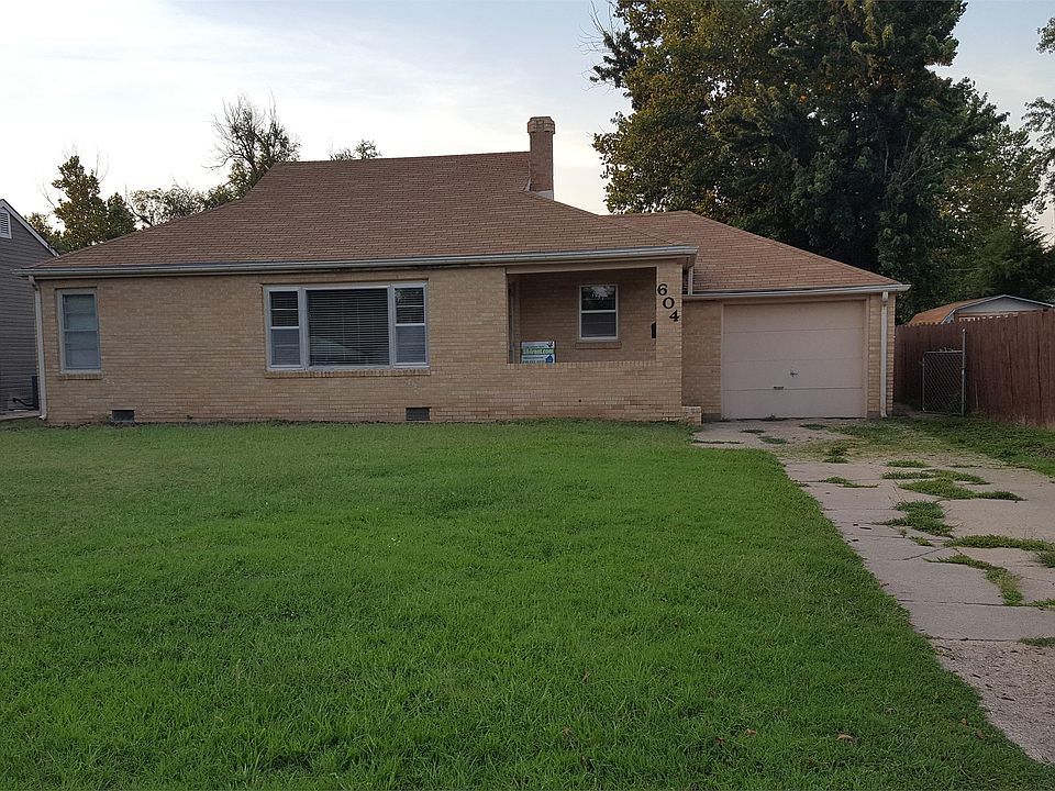 1st image of 604 W 20th Ave