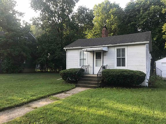 2nd image of 1455 Myott Ave