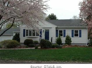 170 Hubbard Rd, Hamden, CT 06517