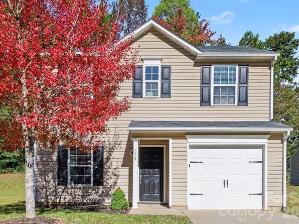 634 Stillgreen Ln, Charlotte, NC 28214