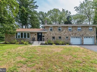 417 Gribbel Rd, Wyncote, PA 19095