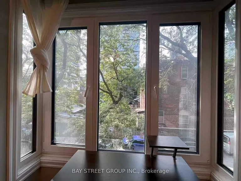 217 Mutual St #3 — Photo 1