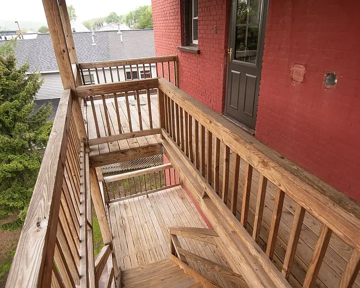 19 Warsaw Ave — Photo 49