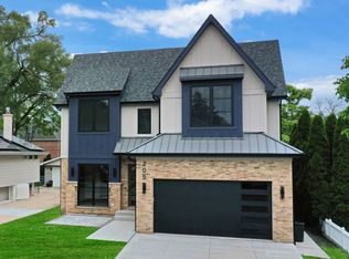 205 N Highland Ave, Elmhurst, IL 60126
