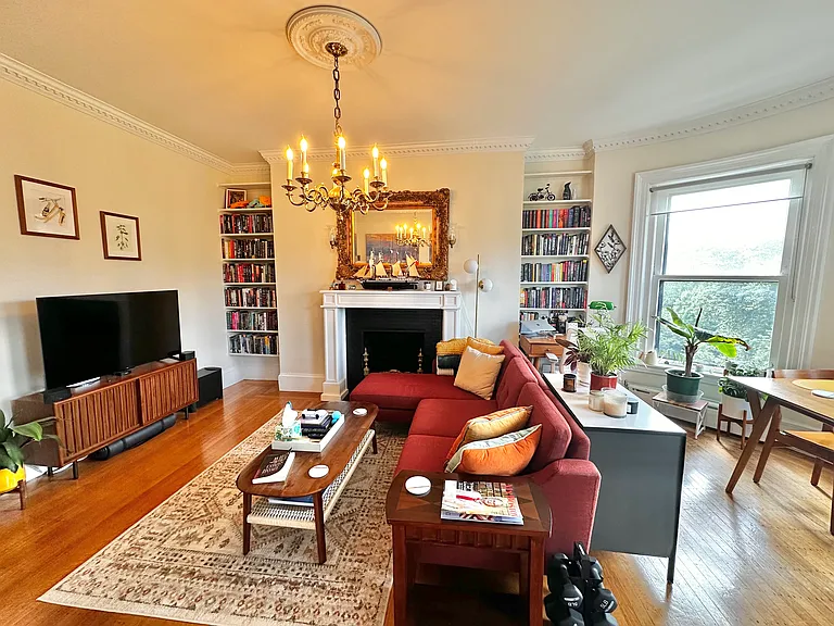 184-190 Commonwealth Ave #53 — Photo 3