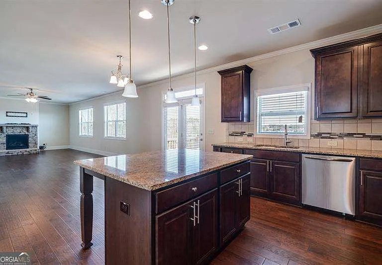 4215 Miramount Overlook — Photo 13