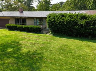 13076 Cherry Rd, Genoa, IL 60135