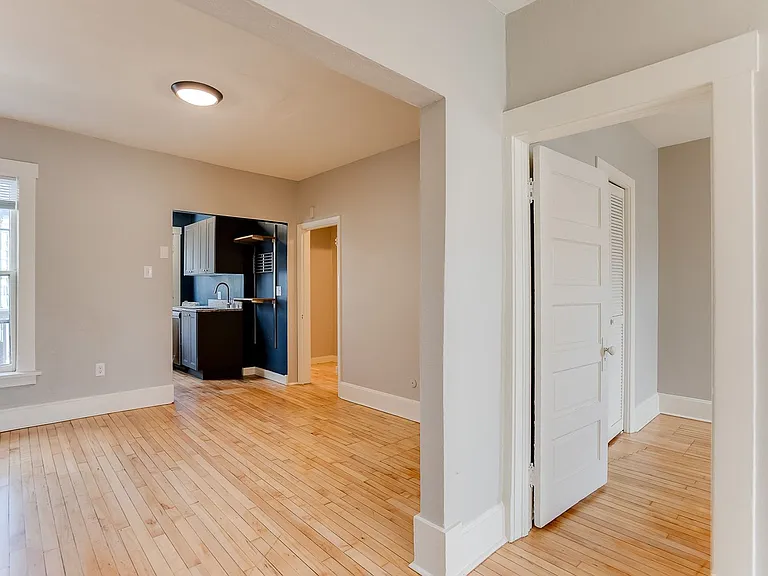 424 Smith — Photo 22