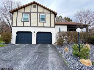 656 Berkshire Dr, State College, PA