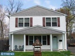 521 Wyoming Ave, Croydon, PA 19021