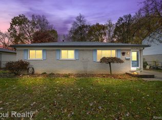 6123 Oak Pointe St, Westland, MI 48185