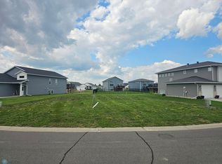 4878 Hampton Cir S, Moorhead, MN 56560