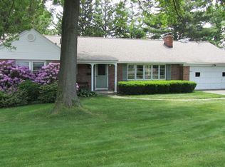 1316 Hawthorn Rd, Niskayuna, NY 12309