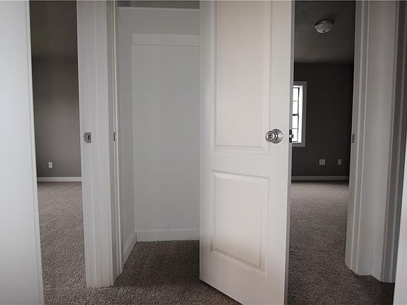 5th image of 308 S Garrett St