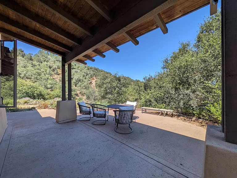 8565 Orcutt Rd — Photo 18