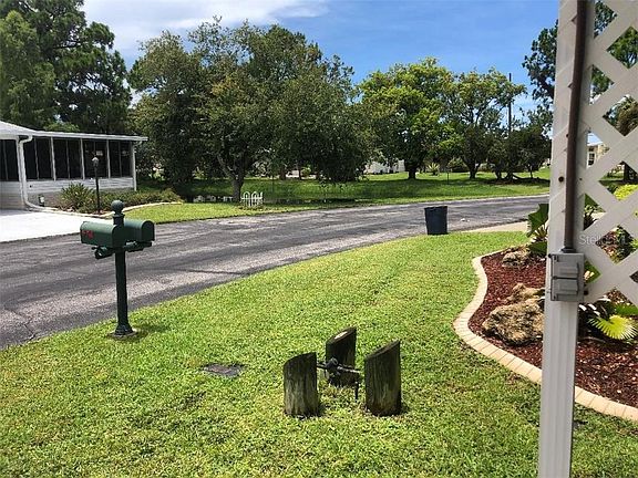 4th image of 102 Riverwalk Dr