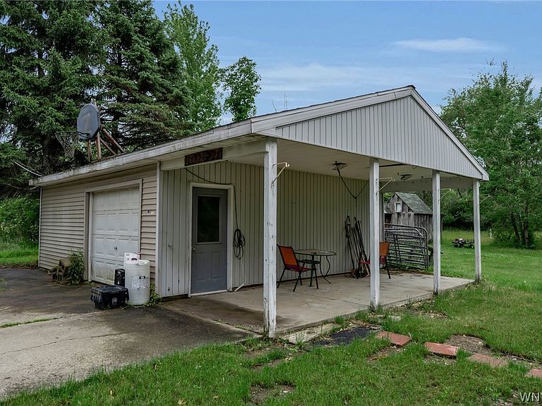 Listing photo 4