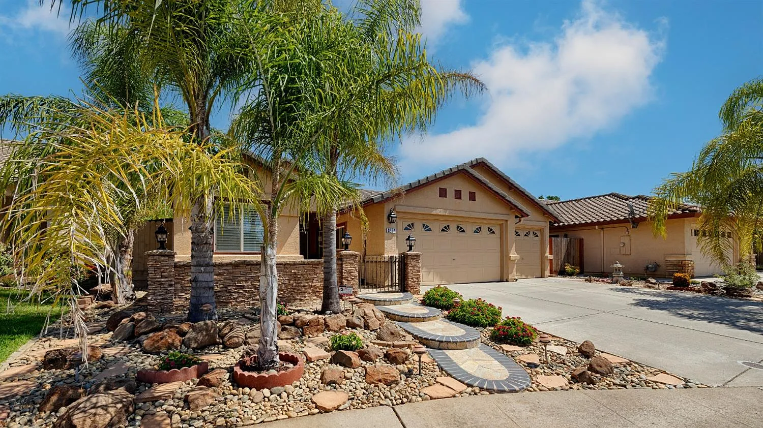 9257 Horsham Ct photo 1