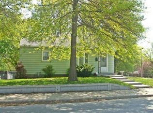 1221 Shawnee St, Leavenworth, KS 66048