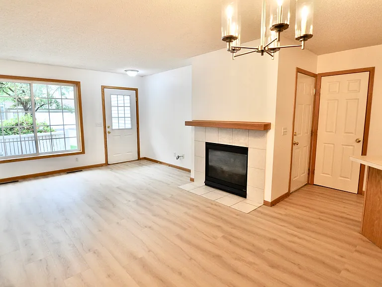 20513 Erin Ct — Photo 4