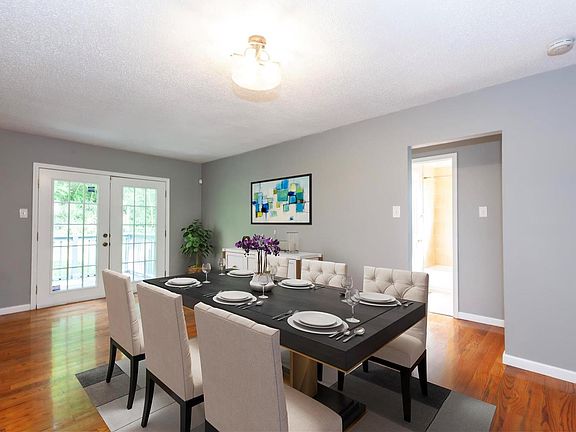 4th image of 6615 Silver Fox Dr