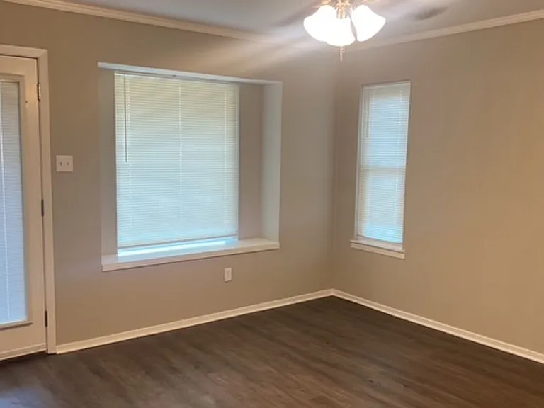 201 Straw Rd — Photo 16
