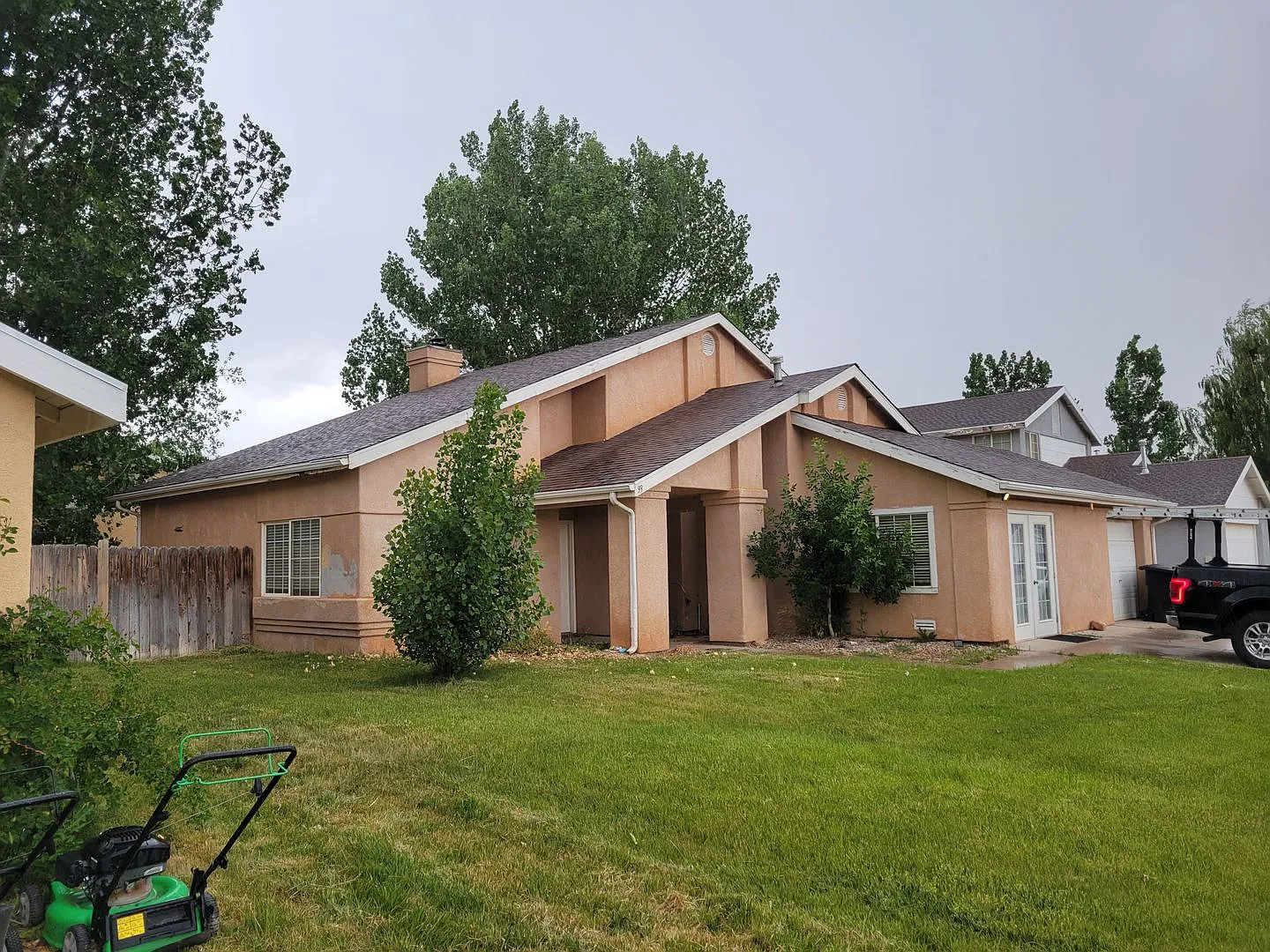 4 bed Single Family Home Close to Iron Springs Elem. — Photo 1