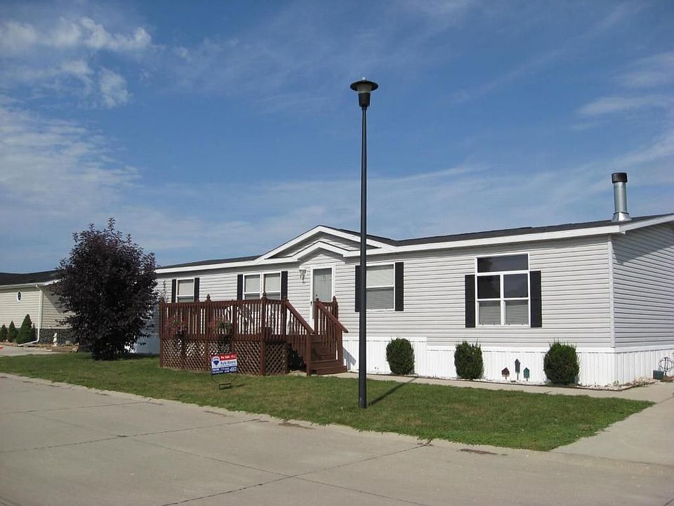 2nd image of 1006 S Dayton Ave Unit 57