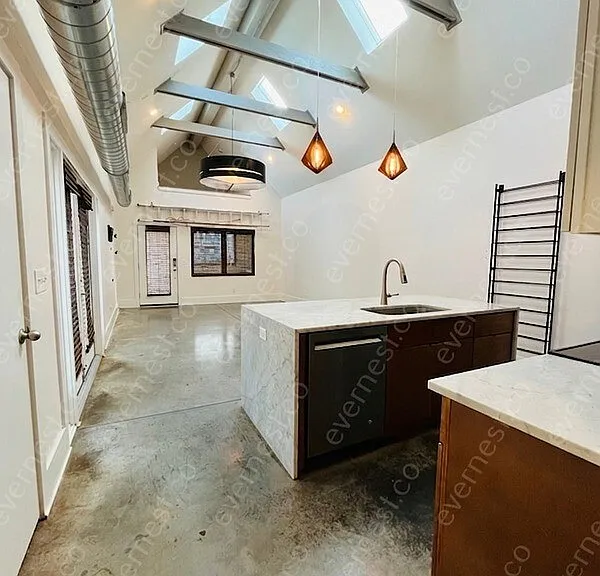 5210B Michigan Ave — Photo 4