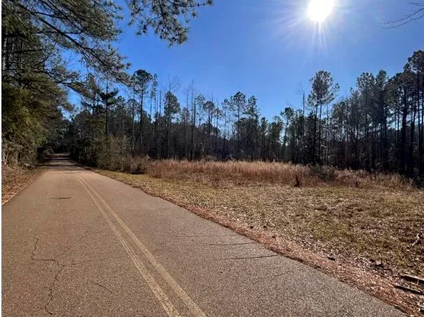 Poplar Springs Rd, Hazlehurst, MS 39083