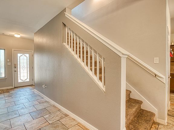 3rd image of 14553 Sunny Land Ave