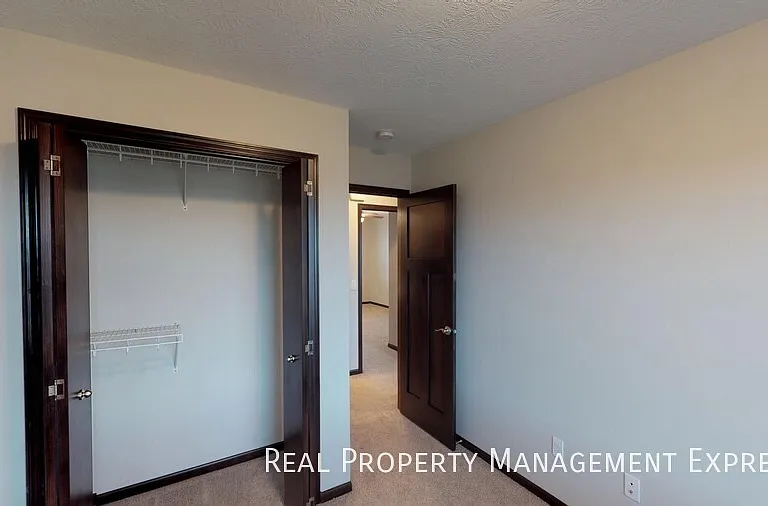 9422 W Gert St — Photo 12