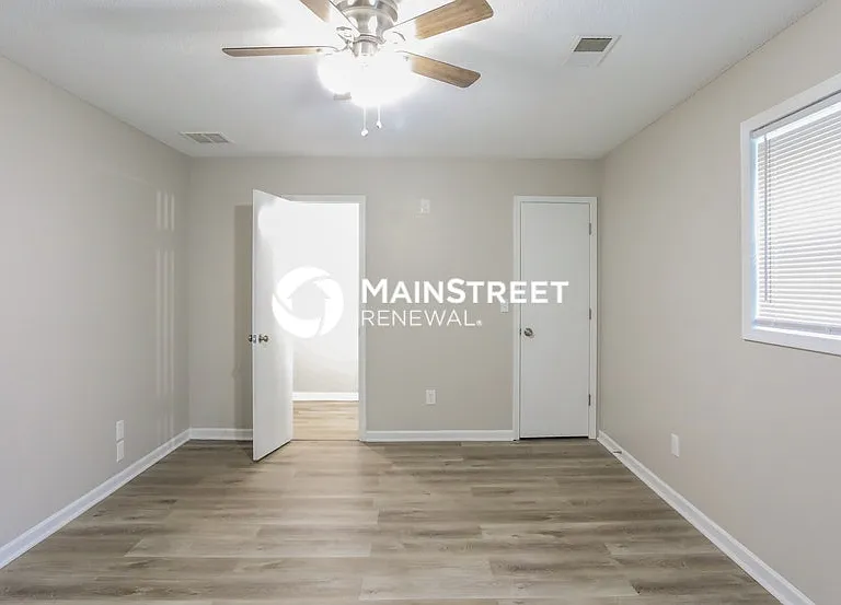 400 Holtz St — Photo 14
