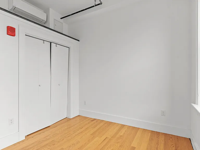 133 Mathewson St #302 — Photo 25
